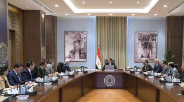 رئيس الوزراء: حد أقصى 3 أشهر لتفعيل الربط الإلكتروني بين “التأمينات” والمرور
