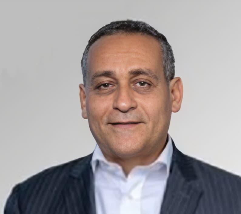 أبو العينين رئيسًا للجنة النقل بالجمعية المصرية اللبنانية لرجال الأعمال 5 أبو العينين رئيسًا للجنة النقل بالجمعية المصرية اللبنانية لرجال الأعمال