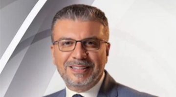 عمرو الليثي يكشف عن لحظة مؤثرة عند زيارة قبر والده.. ويدعو له بالرحمة
