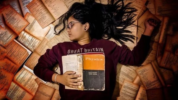 تفسير حلم الامتحان وعدم القدرة على الإجابة.. هل يكشف العقل الباطن عن مخاوفك؟ 5 تفسير حلم الامتحان وعدم القدرة على الإجابة.. هل يكشف العقل الباطن عن مخاوفك؟