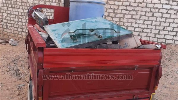 أهالي طاميه يلقون القبض على لص أثناء محاولته سرقة أبواب المقابر 5 أهالي طاميه يلقون القبض على لص أثناء محاولته سرقة أبواب المقابر