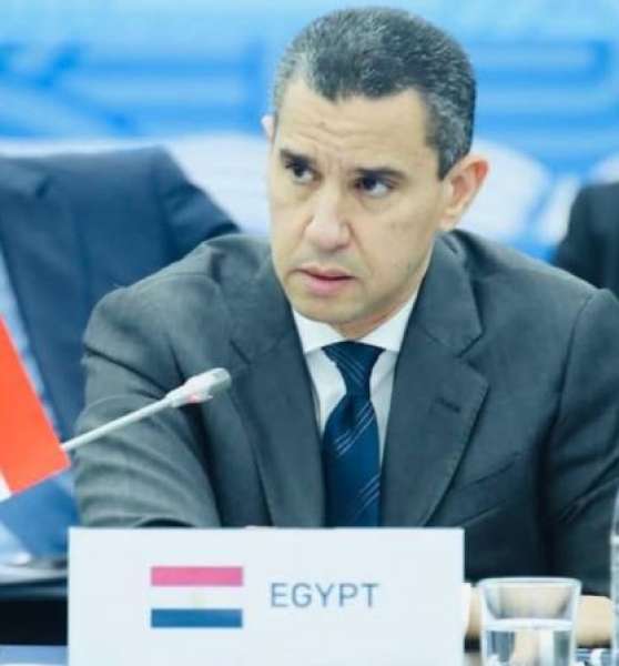 الممثل الشخصي للرئيس السيسي يعرب عن تطلع مصر لتبني مجموعة السبع لمنظور أشمل للقضايا الاقتصادية | الأخبار