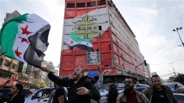 الخارجية الأمريكية: مصير العقوبات على سوريا متروك لإدارة ترامب