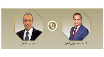 وزير الخارجية يبحث مع نظيره في موريشيوس تعزيز التعاون الاقتصادي والتجاري المشترك