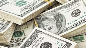 الدولار يواصل التراجع أمام الجنيه خلال تعاملات اليوم بالبنوك