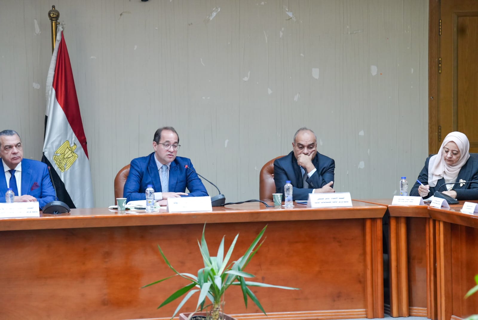 وزير المالية: نُراهن على العاملين بالضرائب فى بناء حالة إيجابية جديدة مع الممولين ترتكز على «الثقة والشراكة والمساندة» 5 وزير المالية: نُراهن على العاملين بالضرائب فى بناء حالة إيجابية جديدة مع الممولين ترتكز على «الثقة والشراكة والمساندة»