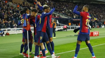 برشلونة يصعق بيتيس بخماسية ويتأهل للثمانية