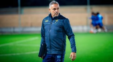 مدرب الفتح يكشف موقف فارجاس من مواجهة الهلال