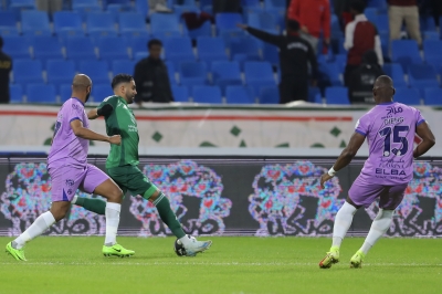 الخلود يهزم الأهلي في الوقت القاتل بدوري روشن