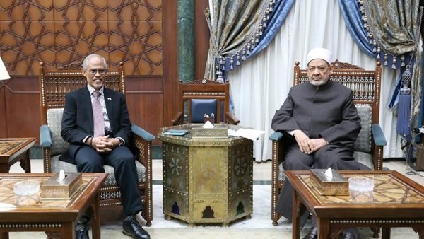 شيخ الأزهر: الإسلام رسالة سلام تحمي الإنسان من الانحرافات
