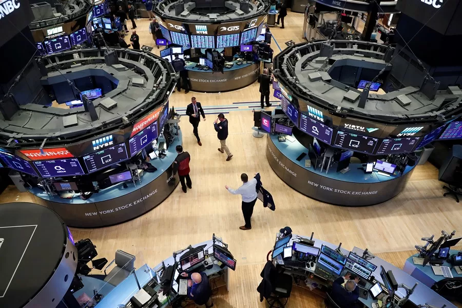 أسهم العظماء السبعة تقود خسائر السوق الأمريكية و"إنفيديا" يهبط 11% 5 أسهم العظماء السبعة تقود خسائر السوق الأمريكية و”إنفيديا” يهبط 11%