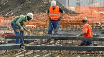 ✓ البناء في المغرب .. بدء تطبيق تأمينات مخاطر الورش والمسؤولية المدنية العشرية