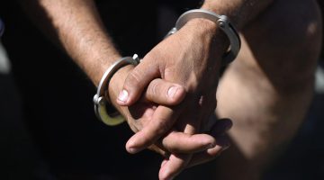 ✓ توقيف شاب بطنجة بعد قيادته المتهورة وفراره من موقع حادثة سير