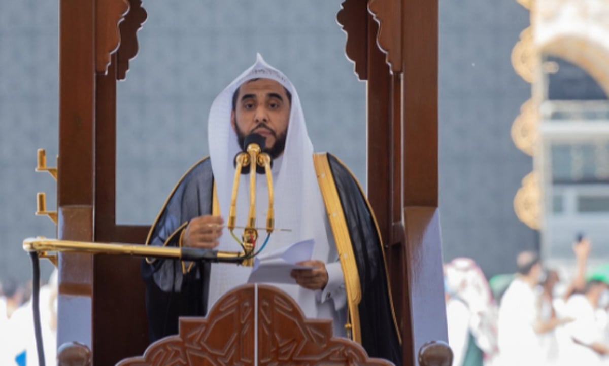 محذرًا من العصيان.. خطيب الحرم المكي: الظالمون يظلون في سموم وحميم وظل من يحموم 5 محذرًا من العصيان.. خطيب الحرم المكي: الظالمون يظلون في سموم وحميم وظل من يحموم