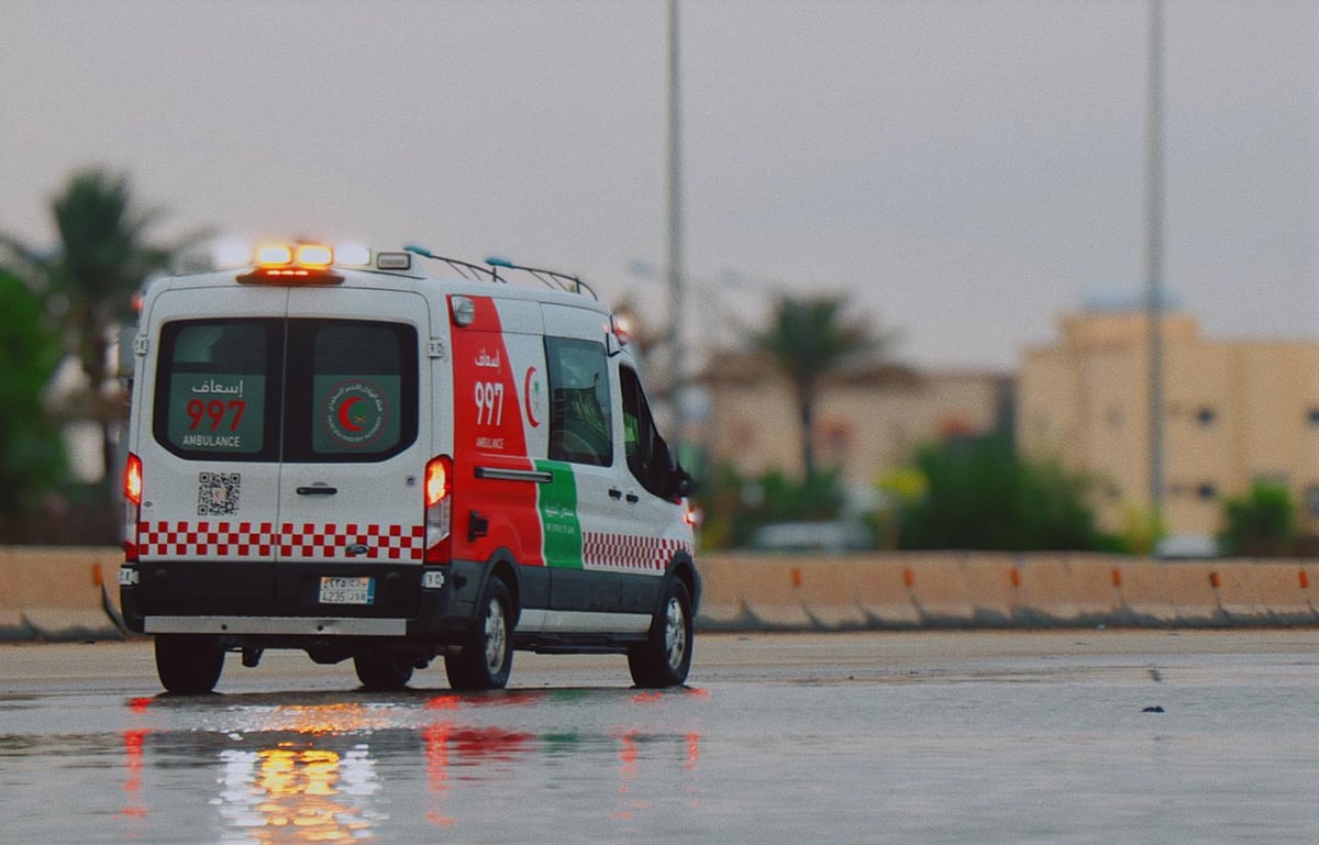 الهلال الأحمر بالقصيم يعلن رفع الجاهزية استعداداً للتغيرات الجوية على المنطقة 5 الهلال الأحمر بالقصيم يعلن رفع الجاهزية استعداداً للتغيرات الجوية على المنطقة