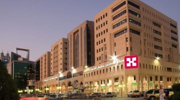 مجمع الدكتور سليمان الحبيب بالعليا يُنهي معاناة مريضتين مع أورام نسائية كبيرة بتقنيات حديثة