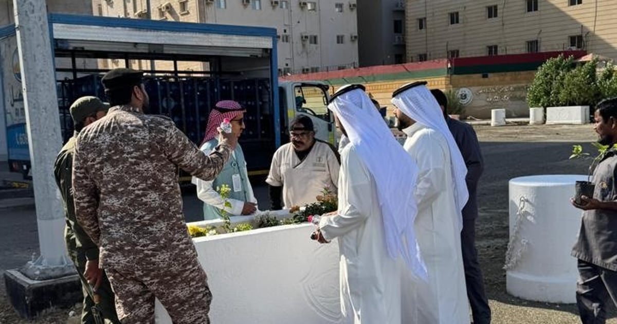 ‏”بيئة جدة” ينفذ مبادرة لتشجير مقر القوة الخاصة للأمن الدبلوماسي بـ 400 شجرة