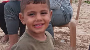 وفاة مأساوية لطفل في غزة.. سقط خلال بحثه عن الطعام في قدر مغلي فاحترق جسده النحيل
