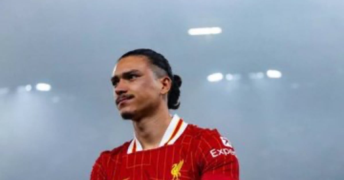 "الهلال" يستهدف التعاقد مع نجم ليفربول الإنجليزي 5 “الهلال” يستهدف التعاقد مع نجم ليفربول الإنجليزي