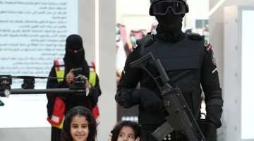 ليست مجرد لقطة عابرة.. صورة لقوات التدخل السريع تؤكد الحزم الأمني بلمسات إنسانية