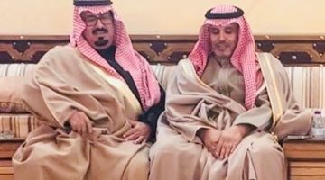 محافظ رفحاء يُقدِّم واجب العزاء لذوي السعودي المغدور في الأردن