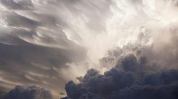 5 مناطق بمرمى تنبيهات “الأرصاد”: أمطار وصواعق رعدية ورياح نشطة وتدنٍّ في الرؤية