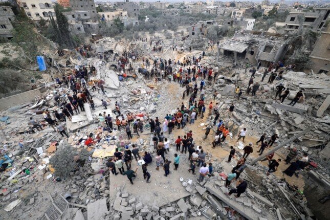 استشهد 5 فلسطينيين جراء قصف الاحتلال شمال قطاع غزة 5 استشهد 5 فلسطينيين جراء قصف الاحتلال شمال قطاع غزة