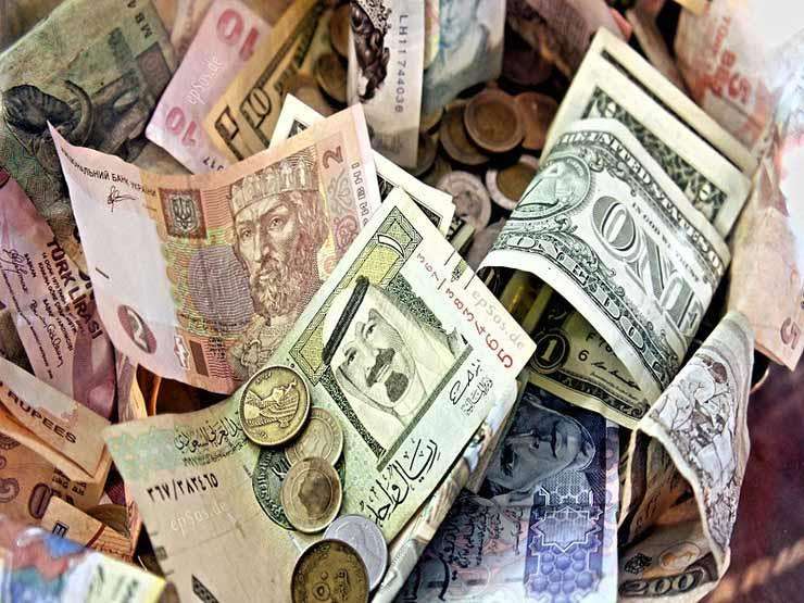 ننشر أسعار العملات العربية مقابل الجنيه اليوم الأربعاء في البنوك 5 ننشر أسعار العملات العربية مقابل الجنيه اليوم الأربعاء في البنوك