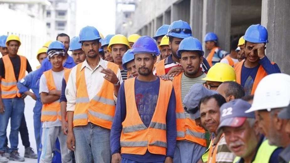 مكافآت وإجازات بالجملة.. مفاجأة مدوية للعمال في القانون الجديد 5 مكافآت وإجازات بالجملة.. مفاجأة مدوية للعمال في القانون الجديد