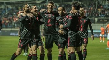بث مباشر.. مشاهدة مباراة الأهلي وفاركو في الدوري المصري
