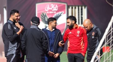 بعد اهتمام برشلونة بضمه.. نجم الأهلي ينظمه في التدريبات