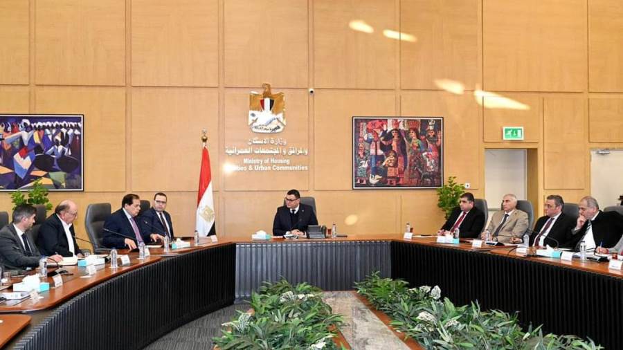 جريدة إسكان مصر | «الشربينى» يلتقي مجموعة من المطورين وممثلي الكيانات العاملة بإقليم الساحل الشمالي الغربي 5 جريدة إسكان مصر | «الشربينى» يلتقي مجموعة من المطورين وممثلي الكيانات العاملة بإقليم الساحل الشمالي الغربي