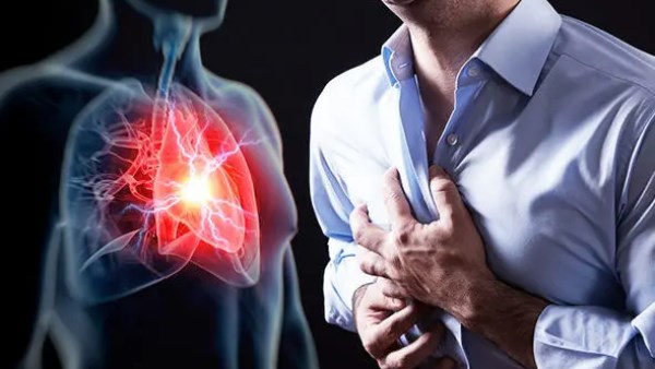 سبب وفاة الشباب والكبار .. اكتشف أعراض النوبة القلبية 5 سبب وفاة الشباب والكبار .. اكتشف أعراض النوبة القلبية
