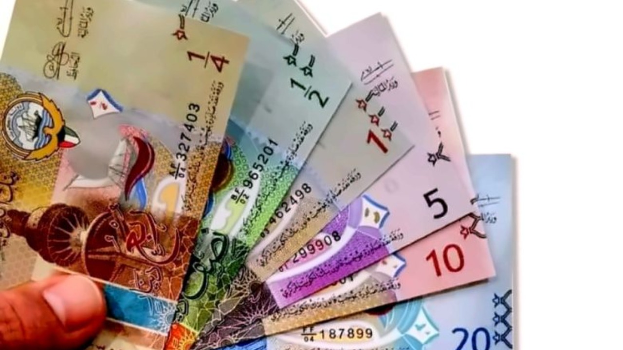 سعر الدينار الكويتي مقابل الجنيه المصري اليوم: استقرار يلفت جميع الأنظار 5 سعر الدينار الكويتي مقابل الجنيه المصري اليوم: استقرار يلفت جميع الأنظار