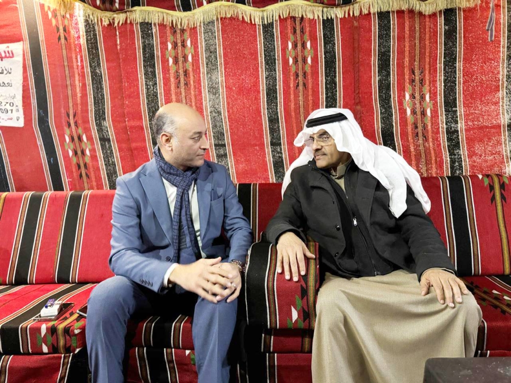 شيخ قبائل المنابهة في عنزة السورية لـ«عكاظ»: حمص تجاوزت الفتنة.. ولا عودة لـ«حزب الله» – أخبار السعودية