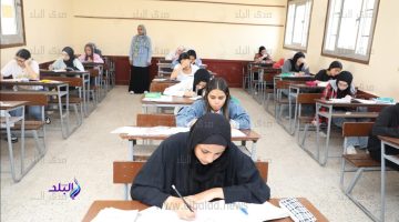 الكلمة التي كسرت قلوب كل الطلاب في اللجان!!.. ما هو مفرد كلمة الناس في اللغة العربية الفصحى التي حيرت المعلمين والطلاب؟؟