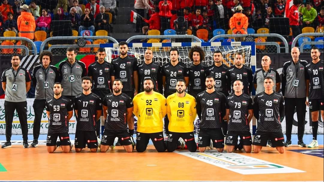 مكافآت مجزية.. رئيس اتحاد اليد يحفز المنتخب قبل انطلاق الدور الرئيسي ببطولة العالم