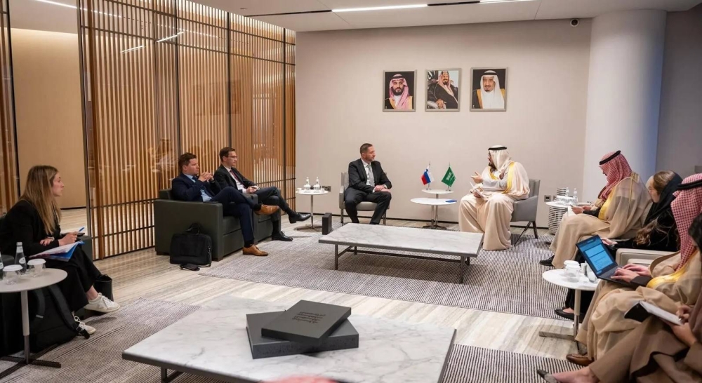 وزير الاقتصاد والتخطيط يلتقي نائب رئيس الوزراء وزير المالية السلوفيني - أخبار السعودية 5 وزير الاقتصاد والتخطيط يلتقي نائب رئيس الوزراء وزير المالية السلوفيني – أخبار السعودية