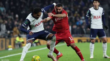 مدافع توتنهام يوجه تحذيرا لمحمد صلاح قبل المواجهة المرتقبة بين ليفربول وتوتنهام في الدوري الإنجليزي