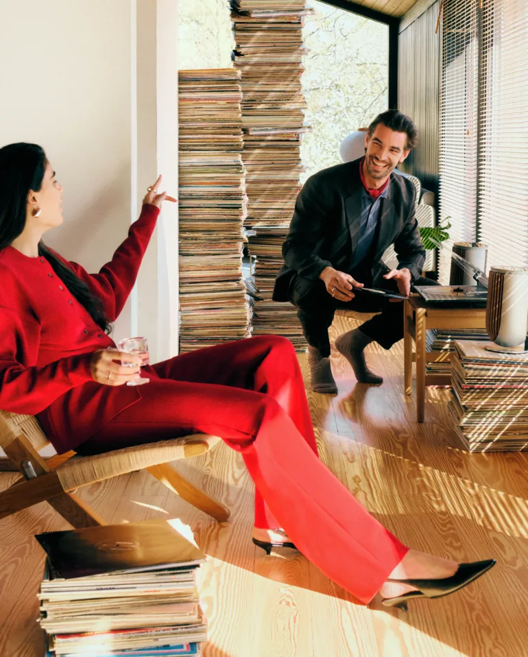 Bang & Olufsen Beosystem 3000c: مشغل أسطوانات من عام 1985 مزود بتقنية Wi-Fi مقابل 26000 يورو 11 1748553402 190 Bang Olufsen Beosystem 3000c مشغل أسطوانات من عام 1985.webp