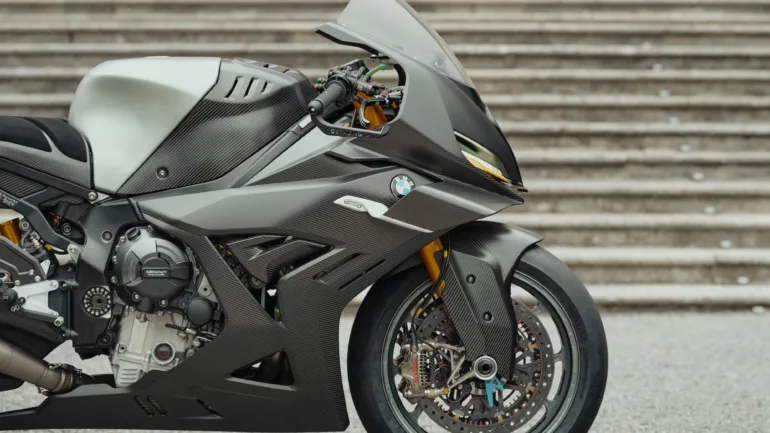BMW Motorrad Concept RR: أفضل دراجة نارية خارقة على مر العصور؟ ربما يكون. 7 1748692265 665 BMW Motorrad Concept RR أفضل دراجة نارية خارقة على مر.webp