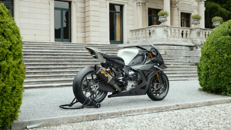 BMW Motorrad Concept RR: أفضل دراجة نارية خارقة على مر العصور؟ ربما يكون. 11 1748692266 859 BMW Motorrad Concept RR أفضل دراجة نارية خارقة على مر.webp