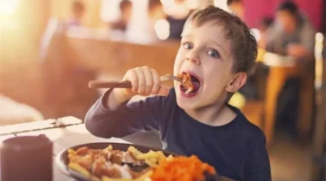 فوائد وأضرار حلويات اللحوم على الطفل