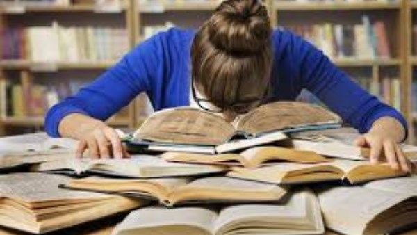 5 نصائح لطلاب الثانوية العامة للتخلص من الملل .. عشان تعرف تكمل مذاكرتك 5 5 نصائح لطلاب الثانوية العامة للتخلص من الملل .. عشان تعرف تكمل مذاكرتك