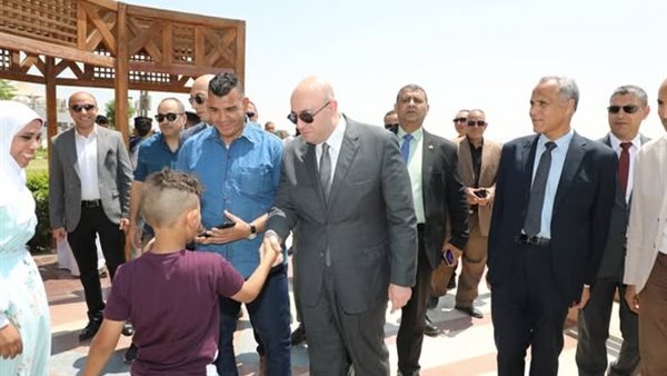 محافظ بني سويف يتفقد الممشى السياحي أول أيام عيد الأضحى.. وويهنئ المواطنين 5 محافظ بني سويف يتفقد الممشى السياحي أول أيام عيد الأضحى.. وويهنئ المواطنين
