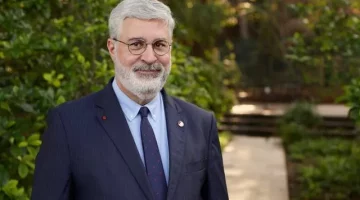 دكتور فضلو خوري بين عظماء «الأكاديمية الأميركية للفنون والعلوم»
