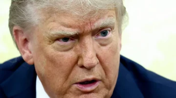 بعد تقرير الوظائف… ترمب يضغط على باول لخفض الفائدة بنقطة كاملة
