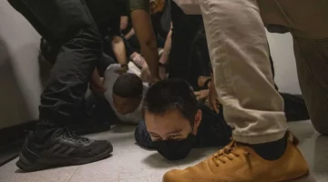 محامون يكشفون عن ظروف احتجاز متردية للمهاجرين في لوس أنجليس
