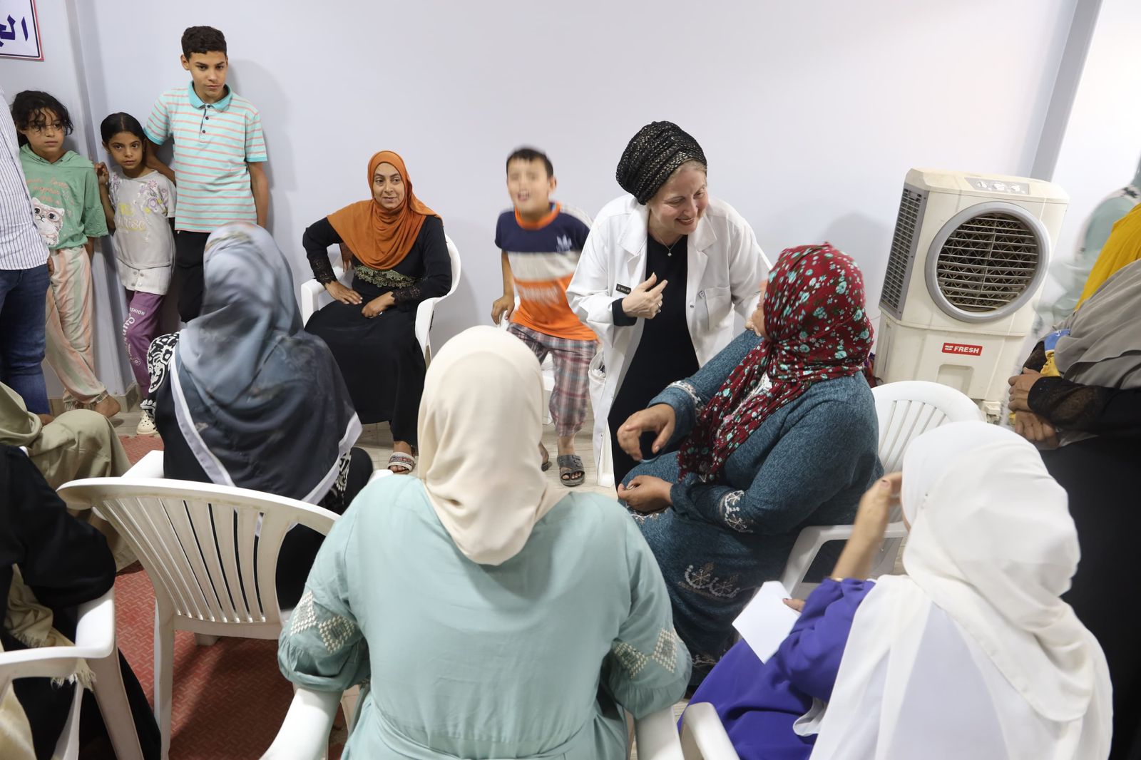 1748771855 741 دمهوج تستقبل أطباء من كافة التخصصات بعيادات متنقلة وصرف الأدوية