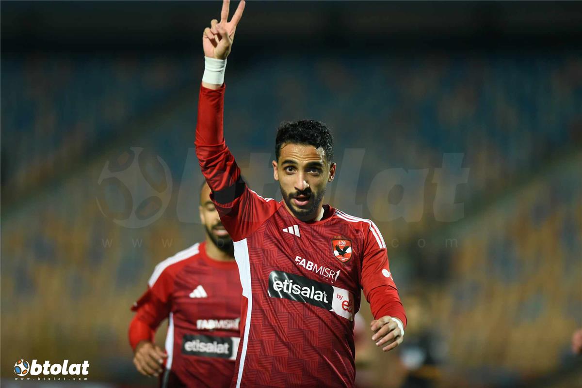 كريم فؤاد: أداء الأهلي لن يكون مفاجئًا في كأس العالم.. وسنتوكل على الله أمام ميسي 5 كريم فؤاد: أداء الأهلي لن يكون مفاجئًا في كأس العالم.. وسنتوكل على الله أمام ميسي